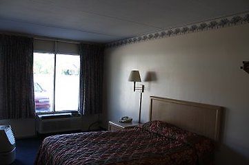 ברונסוויק Budget Motel חדר תמונה